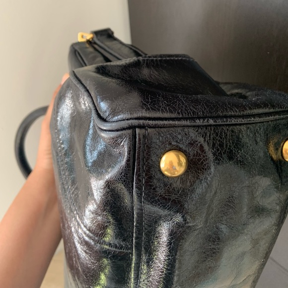 Miu Miu distressed leather satchel - Picture 4 of 10